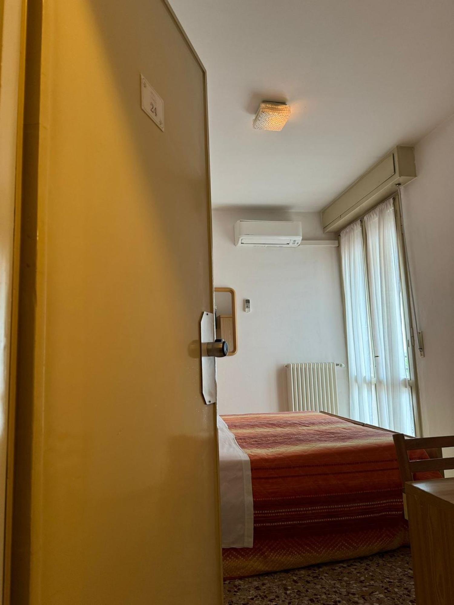 Garni Capinera Hotel Garda (Verona)