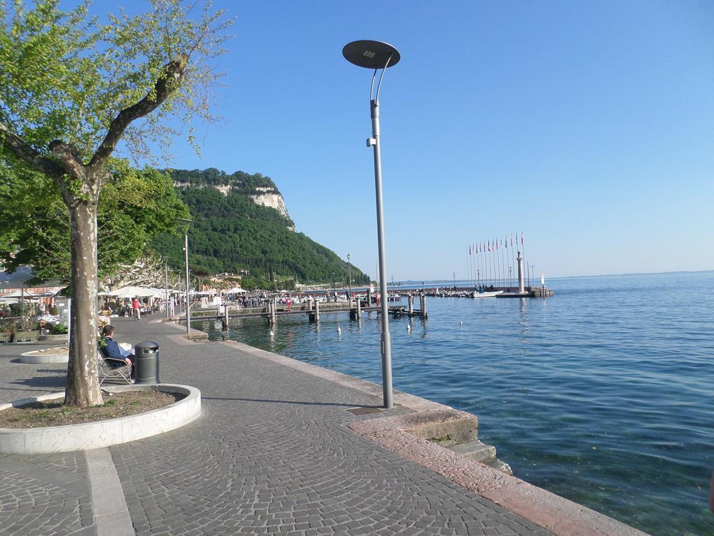 Hotel Garni Capinera Garda (Verona)
